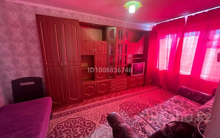 2-комнатная квартира · 43 м² · 4/5 этаж, Привокзальная 10 — Курмангазы за 9 млн 〒 в Уральске, мкр Школьник — фото 2