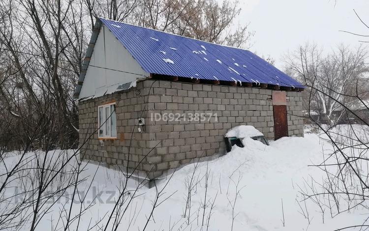 Дача • 3 комнаты • 48 м² • 7 сот., Заводская 5 — Деркульский за 3.5 млн 〒 в Уральске — фото 2