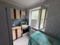 2-комнатная квартира · 44 м² · 1/5 этаж, Бауыржан момышұлы 27/1 — Спальный телевизор холодильник стиральная машина кухня шкаф микроволновая печь пасуды все удобства за 8 000 ₸ в Темиртау — фото 5