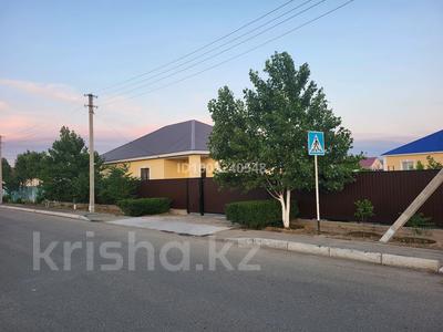 Отдельный дом · 4 комнаты · 150 м² · 8 сот., мкр Жулдыз-3, 23 14 — Пересечение улиц 10 и 23 за 38.5 млн ₸ в Атырау