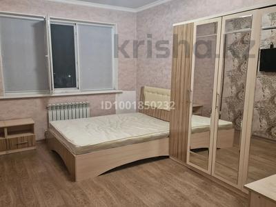 Пәтерлер в Алматы: 2-бөлмелі пәтер · 65 м² · 3/9 қабат, мкр Шугыла, Мкр. Шугыла 341/5 корпус 1, бағасы: 250 000 〒 2-бөлмелі пәтер · 65 м² · 3/9 қабат, мкр Шугыла, Мкр. Шугыла 341/5 корпус 1, бағасы: 250 000 〒 в Алматы, Наурызбайский р-н