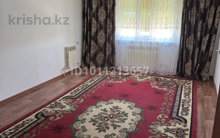 2-бөлмелі пәтер · 54 м² · 3/5 қабат, мкр Арай-2 18, бағасы: 21 млн 〒 в Таразе — фото 2