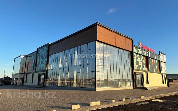 Еркін, кеңселер, дүкендер мен бутиктер · 3000 м², бағасы: 9 млн ₸ в Атырау, мкр Жулдыз — фото 6