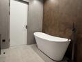 3-комнатная квартира · 135 м² · 3/15 этаж, мкр Тастак-2 273/5 — толе би 273/5 за 109 млн ₸ в Алматы, Алмалинский р-н — фото 57