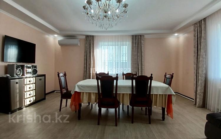 Жеке үй · 5 бөлме · 200 м², Алатау, бағасы: 100 000 ₸ в Бурабае — фото 2