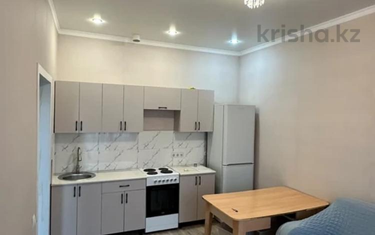 2-комнатная квартира · 35 м² · 10/18 этаж, Калдаякова 23 за 210 000 ₸ в Астане, Сарайшык р-н — фото 2