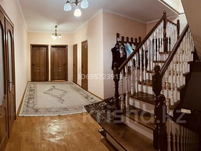 Жеке үй • 5 бөлмелер • 207 м² • 7.5 сот., Айманова, бағасы: 50 млн 〒 в 