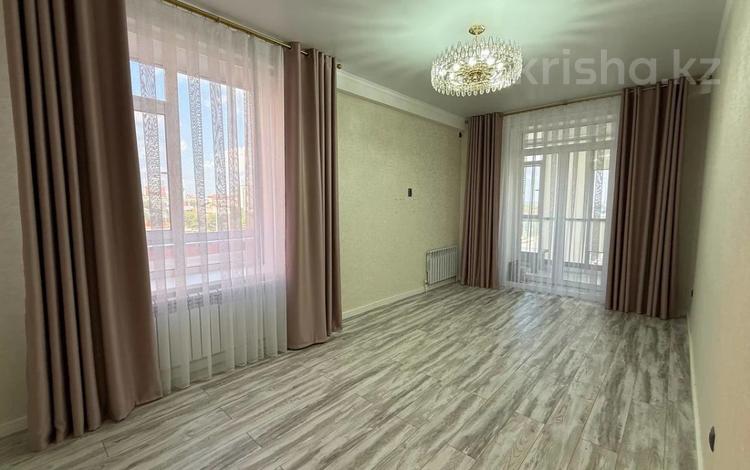 2-бөлмелі пәтер · 73 м² · 3/12 қабат, Абая 111, бағасы: 45 млн ₸ в Костанае — фото 2