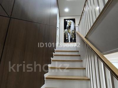 Отдельный дом · 7 комнат · 240 м² · 6 сот., Дружная 7 за 122 млн ₸ в Алматы, Наурызбайский р-н