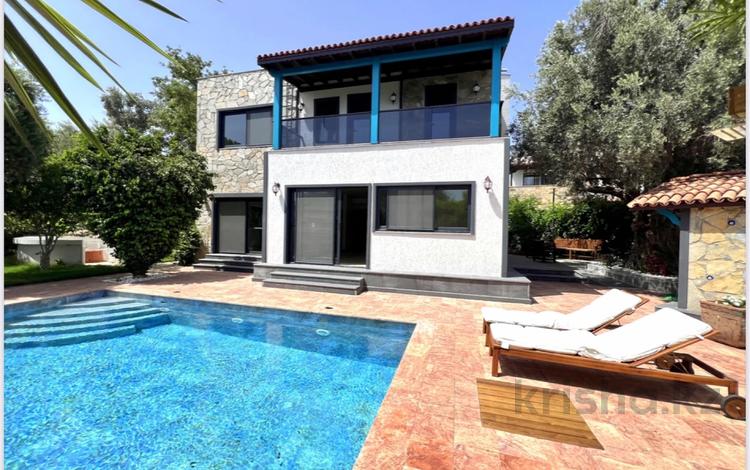 Отдельный дом · 6 комнат · 200 м² · 7 сот., Битез — Район Бинез за 690 млн 〒 в Бодруме — фото 2