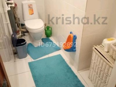 3-комнатная квартира · 82 м² · 3/9 этаж, 10 микрарайон 21 — проспект Абая Кунанбаева за 29 млн 〒 в Аксае