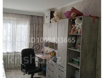 3-бөлмелі пәтер · 63 м² · 1/5 қабат, Тәуелсіздік 20 — 5 мектепке қарама қарсы тұр карандаш магазин артында, бағасы: 15 млн ₸ в Текели