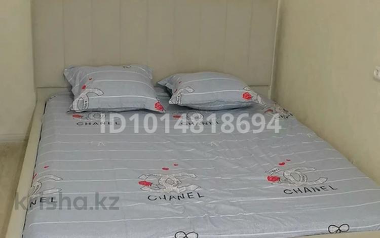 2-бөлмелі пәтер · 45 м² · 2/5 қабат, Независимости, бағасы: 12 000 ₸ в Сатпаев — фото 2