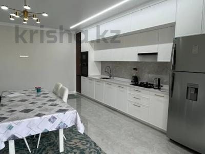 3-комнатная квартира · 150 м² · 3/5 этаж, мкр. Алтын орда 19л за 66.7 млн 〒 в Актобе