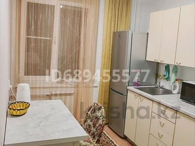 2-комнатная квартира · 50 м² · 1/5 этаж, мкр Центральный, Ул.махамбета 112 — Атырау Жарык за 10 000 ₸