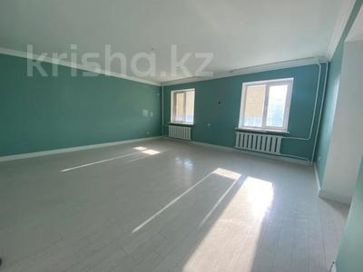 5-комнатная квартира · 183 м² · 5/6 этаж, мкр Центральный, Канцева 3 а за 54 млн 〒 в Атырау
