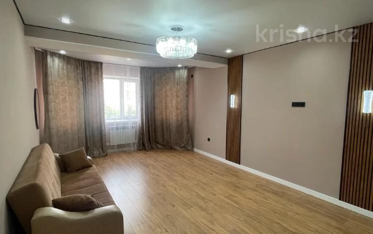 1-комнатная квартира · 55.4 м² · 3/5 этаж, мкр. Алтын орда, тауелсиздик за 24.5 млн ₸ в Актобе — фото 3