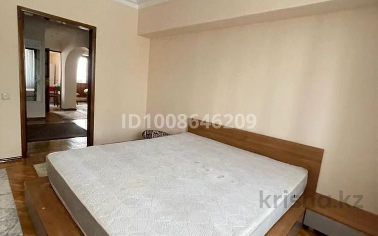 5-бөлмелі пәтер · 120 м² · 3/5 қабат, мкр Казахфильм, Сыргабекова — Ул.Сыргабекова угол улицы Алматинская, бағасы: 500 000 〒 в Алматы, Бостандыкский р-н — фото 2