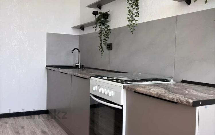 1-комнатная квартира · 31.7 м² · 6/6 этаж, Назарбаева за 17.8 млн ₸ в Костанае — фото 11