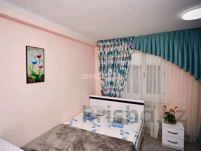 1-комнатная квартира, 30 м², 2 этаж посуточно, мкр Акбулак, Сарытогай 19 за 12 000 〒 в Алматы, Алатауский р-н