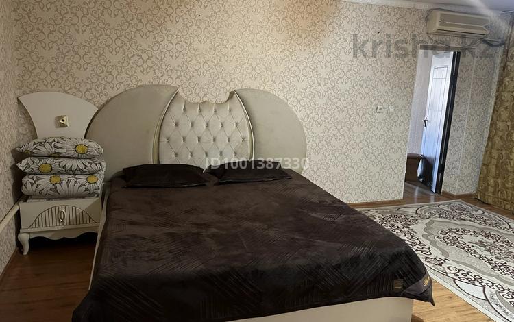 1-бөлмелі пәтер · 55 м² · 2/4 қабат, 2 микр 11, бағасы: 2 000 ₸ в Жанаозен — фото 12
