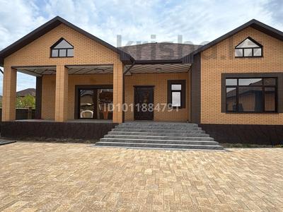 Отдельный дом · 7 комнат · 390 м² · 10 сот., мкр. Алтын орда 166 — Сзади тайота центр за 170 млн ₸ в Актобе