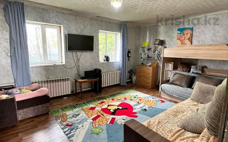 Часть дома · 2 комнаты · 56 м² · 4 сот., Братская за 5.9 млн 〒 в Усть-Каменогорске, Ульбинский — фото 2