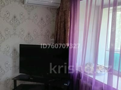 2-комнатная квартира · 42 м² · 3/5 этаж, 408 квартал 21 за 15 000 ₸ в Семее