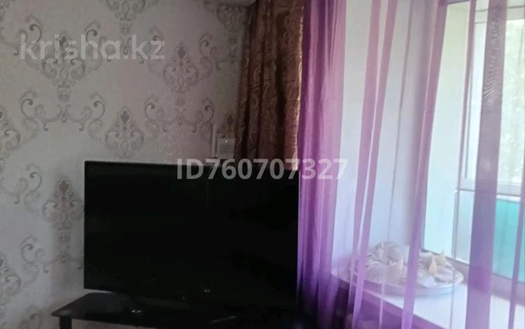 2-комнатная квартира · 42 м² · 3/5 этаж, 408 квартал 21 за 15 000 ₸ в Семее — фото 10