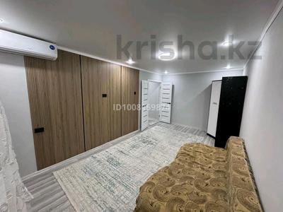 1-бөлмелі пәтер · 35 м² · 4/4 қабат, 8дом 2 Микрорайон, бағасы: 13 млн ₸ в Конаеве