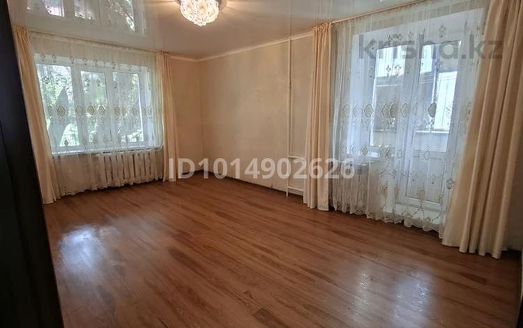 4-бөлмелі пәтер · 70 м² · 2/5 қабат, Локомотивная 27, бағасы: 17 млн ₸ в Новоишимском — фото 2
