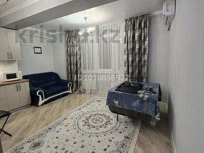 3-комнатная квартира · 70 м² · 4/13 этаж, мкр Аксай-5, Садвакасова 3б за 350 000 〒 в Алматы, Ауэзовский р-н