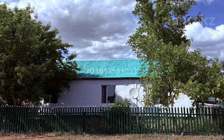 Часть дома · 5 комнат · 120 м² · 10 сот., Учетный квартал 036 146 — Возле улицы Бейбітшілік за 7 млн ₸ в  — фото 2