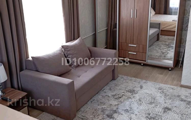 1-бөлмелі пәтер · 40 м² · 4/5 қабат, Интернациональная 30 — Угол ул.Назарбаева, ул.Жумабаева, бағасы: 15 000 ₸ в Петропавловске — фото 2