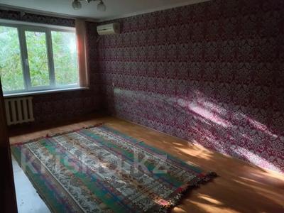 3-комнатная квартира · 65 м² · 2/5 этаж, мкр 8, Жубанова — Жубанова Сатпаева за 16 млн 〒 в Актобе