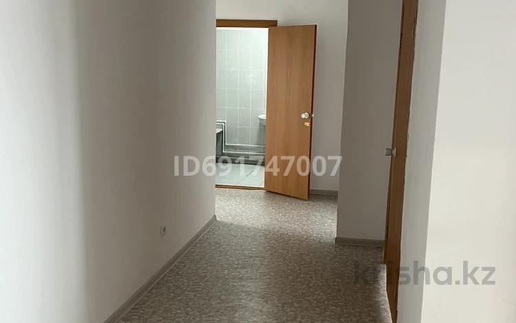 2-бөлмелі пәтер · 81 м² · 7/9 қабат, Ладожская — Дачный, бағасы: 120 000 ₸ в Павлодаре — фото 2