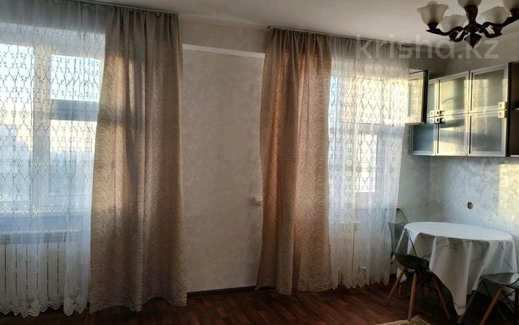 2-бөлмелі пәтер · 54 м² · 8/9 қабат, мкр Нурсат 2 — Напротив акимата, бағасы: 170 000 ₸ в Шымкенте, Каратауский р-н — фото 2