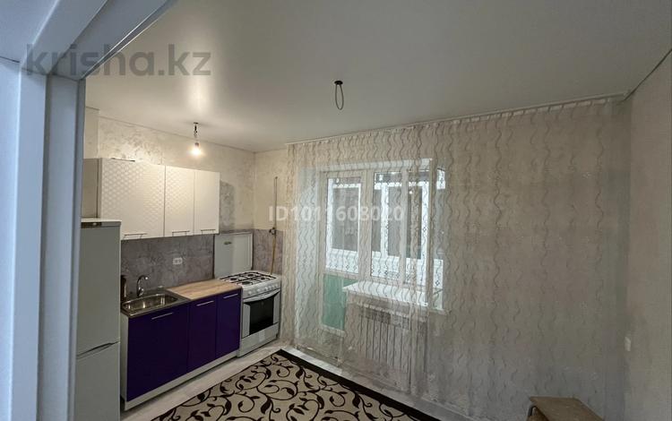 1-комнатная квартира · 34 м² · 4/5 этаж, мкр Северо-Восток 19а за 120 000 ₸ в Уральске — фото 2
