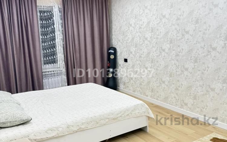 3-бөлмелі пәтер · 62 м² · 2/4 қабат, 2 микрорайон 3 — 2 микрорайон 3 дом, бағасы: 24 млн ₸ в Конаеве — фото 2