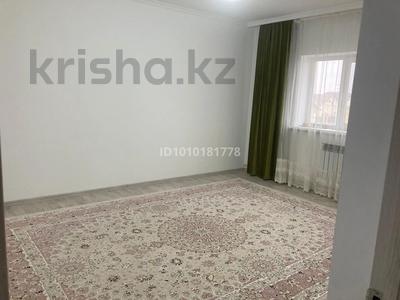 2-комнатная квартира · 60 м² · 2/3 этаж, мкр. Алмагуль, Жасын Садыкова 60 за 150 000 〒 в Атырау
