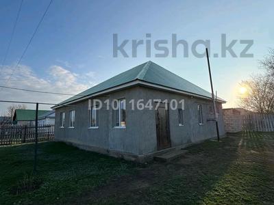 Отдельный дом · 3 комнаты · 110 м² · 10 сот., Ақжайық тұйық(Акжаикский переулок) 2 В — Цонның қасында за 20.5 млн ₸ в Чапаеве