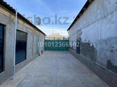 Отдельный дом · 8 комнат · 250 м² · 10 сот., ул. Жангельдина 183 за 25 млн ₸ в Туркестане