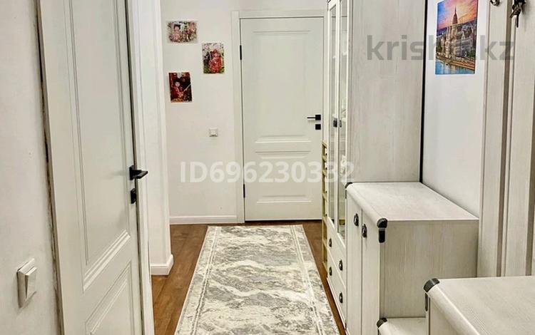 2-комнатная квартира, 64 м², 3/9 этаж, мкр Жас Канат, Жас-Канат