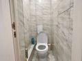 2-бөлмелі пәтер · 56 м² · 2/5 қабат, мкр 8, Братьев жубановых 287 — 101 стрелковой дивизии, бағасы: 14 000 ₸ в Актобе — фото 7