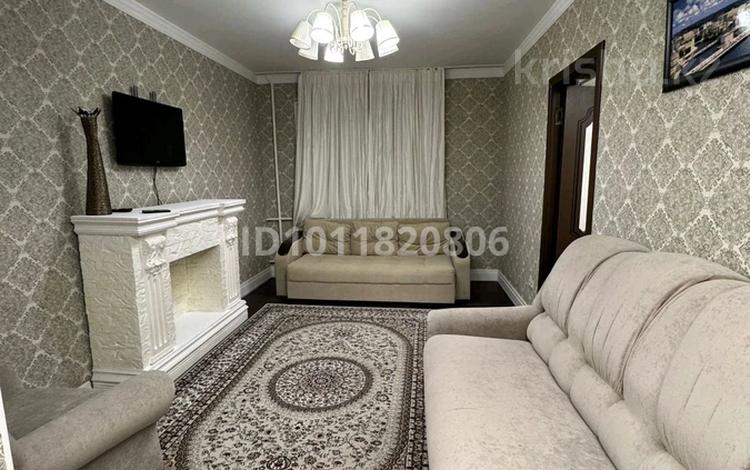 2-бөлмелі пәтер · 53 м² · 1/4 қабат, Толе би 52 — улица Толе би -Желтоксан, бағасы: 14 000 〒 в Таразе — фото 2