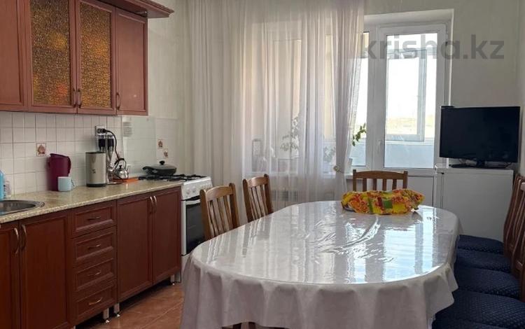 2-комнатная квартира · 96.6 м² · 5/5 этаж, мкр. Алтын орда, Молдагуловой за 28.5 млн ₸ в Актобе — фото 10