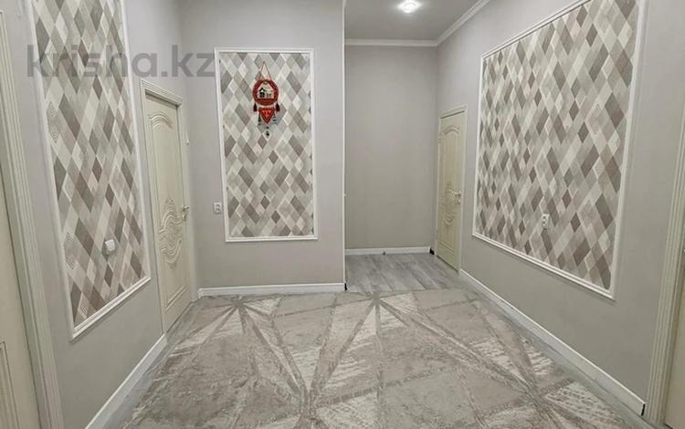 4-бөлмелі пәтер · 125.7 м² · 8/9 қабат, 28-й мкр 49, бағасы: 47 млн ₸ в Актау — фото 2