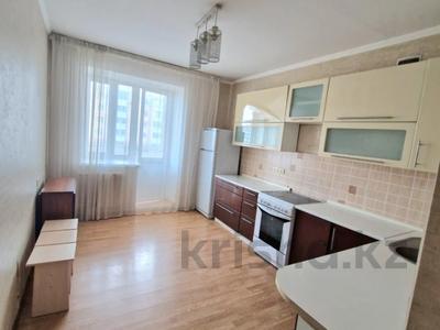 1-бөлмелі пәтер, 50 м², 6/9 қабат, Куйши Дина 23, бағасы: 18.3 млн 〒 в Астане, Алматы р-н