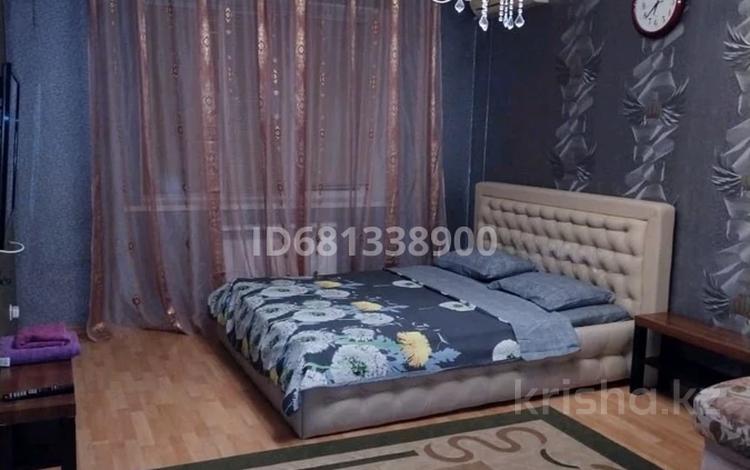 1-комнатная квартира · 50 м², 2 мкр 11б за 10 000 〒 в Атырау, мкр Авангард-2 — фото 2