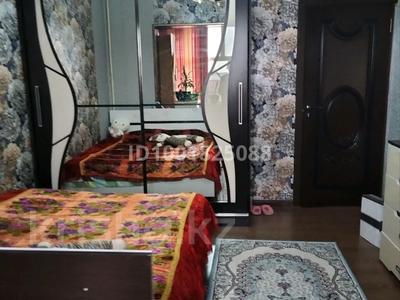4-комнатная квартира · 100 м² · 4/5 этаж, 21 микрораион дом 4 — Жангельдина 21 микрораион за 35 млн ₸ в Шымкенте, Аль-Фарабийский р-н